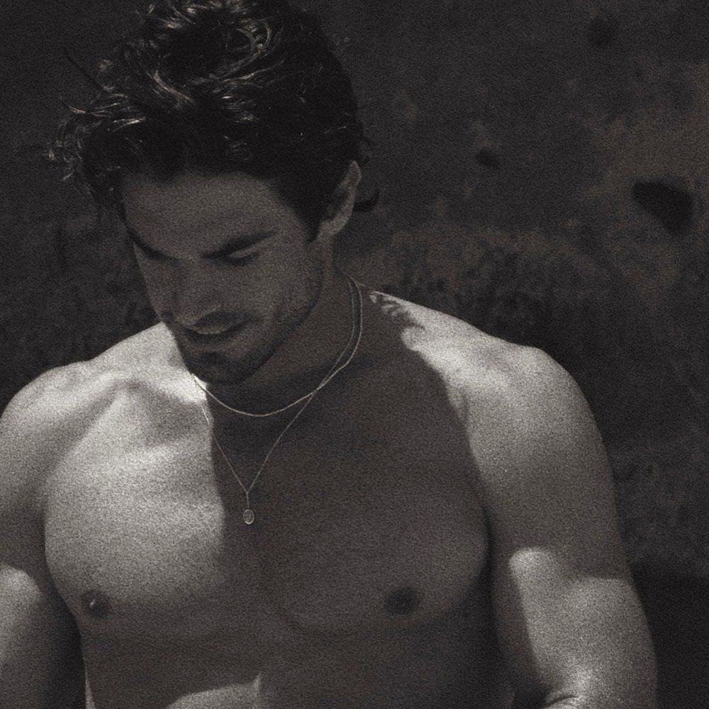 socialitelife's tweet photo. For this edition of #MaleModelMonday, we are featuring photos of
#EmilioAlcaraz
#TobiasReuter
#OndrejMokos
#NathanSamuel
#MasonMcKenrick
#BrandonGood
#JoeyGore
#JoshMcGregor
#LinusWeber
@xserrano9
#LucasMontilla
#NoahAldaro
#WilliamEdge
See the photos: https://t.co/e8pbrgiryI https://t.co/6PJBYW9j6d