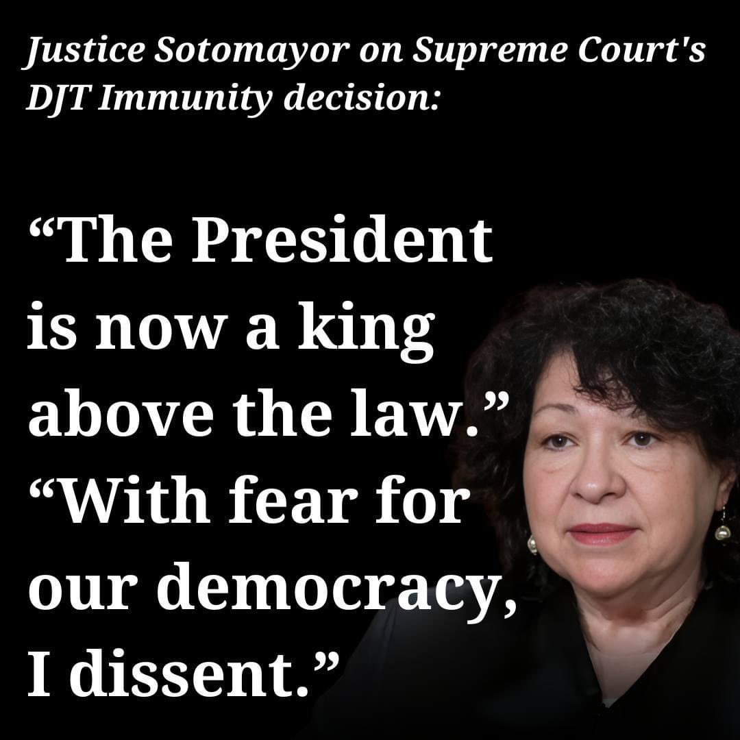 LeftyWinter's tweet photo. Who’s with Sotomayor ? 

✋🏻✋🏻✋🏻 https://t.co/kjZ9bFNJ1O
