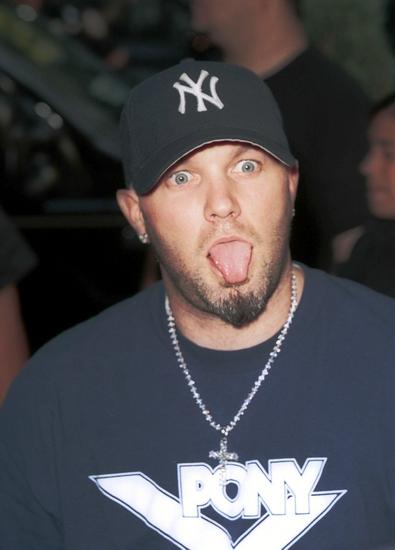 <a href="/NickKocher/">Nick Kocher</a> <a href="/BriTANicK/">BriTANicK</a> <a href="/natdogkatdog/">Natalie Palamides</a> <a href="/Zach_Zucker/">zach zucker</a> I chose song "Indigo Flow" because it reminded me of <a href="/SnoopDogg/">Snoop Dogg</a> 's gin "Indoggo". Snoop also had PONY shoes called "Dogg Biscuitz" a brand also endorsed by Fred Durst during the same time. youtu.be/MYNV3kaa2uw?si…
