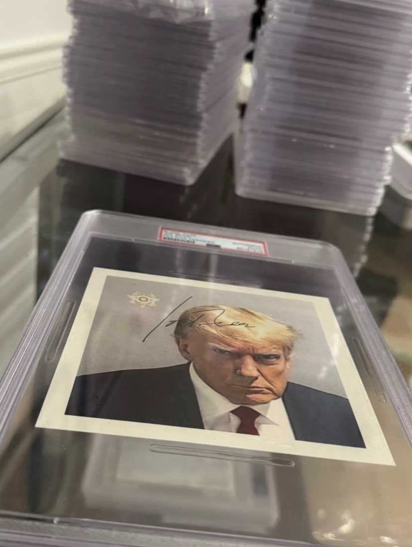 PoliticTreasure's tweet photo. Donald Trump Mugshot Signed by President Joe Biden . PSA / DNA . •
•
•
•
•
#president #donaldtrump #joebiden #maga #supreme #court #election #psa #whitehouse #november #6handicap #cnn #foxnews  #newsmax #mnsbc  https://t.co/Jz6r58wDBM https://t.co/qPCJfXEnpP