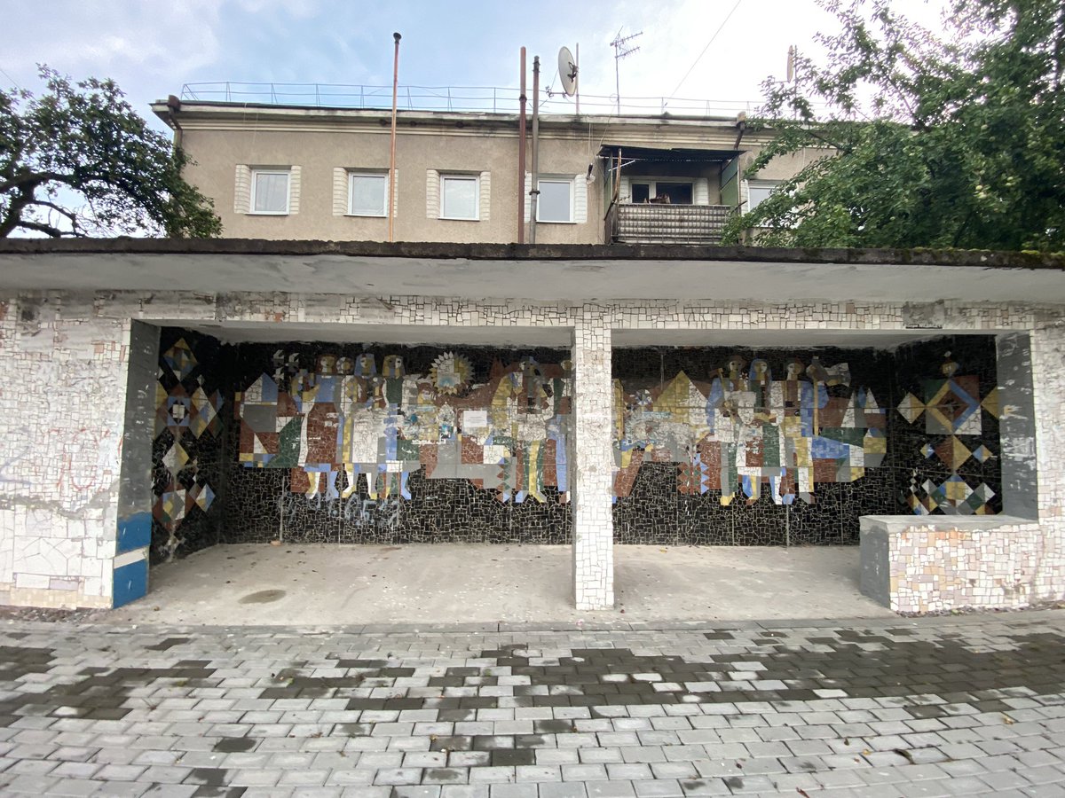 FiaKamila's tweet photo. My personal „the best of” Transcarpathia - #sovietbusstops (apart from the many other things) https://t.co/AZmtvvIcQh