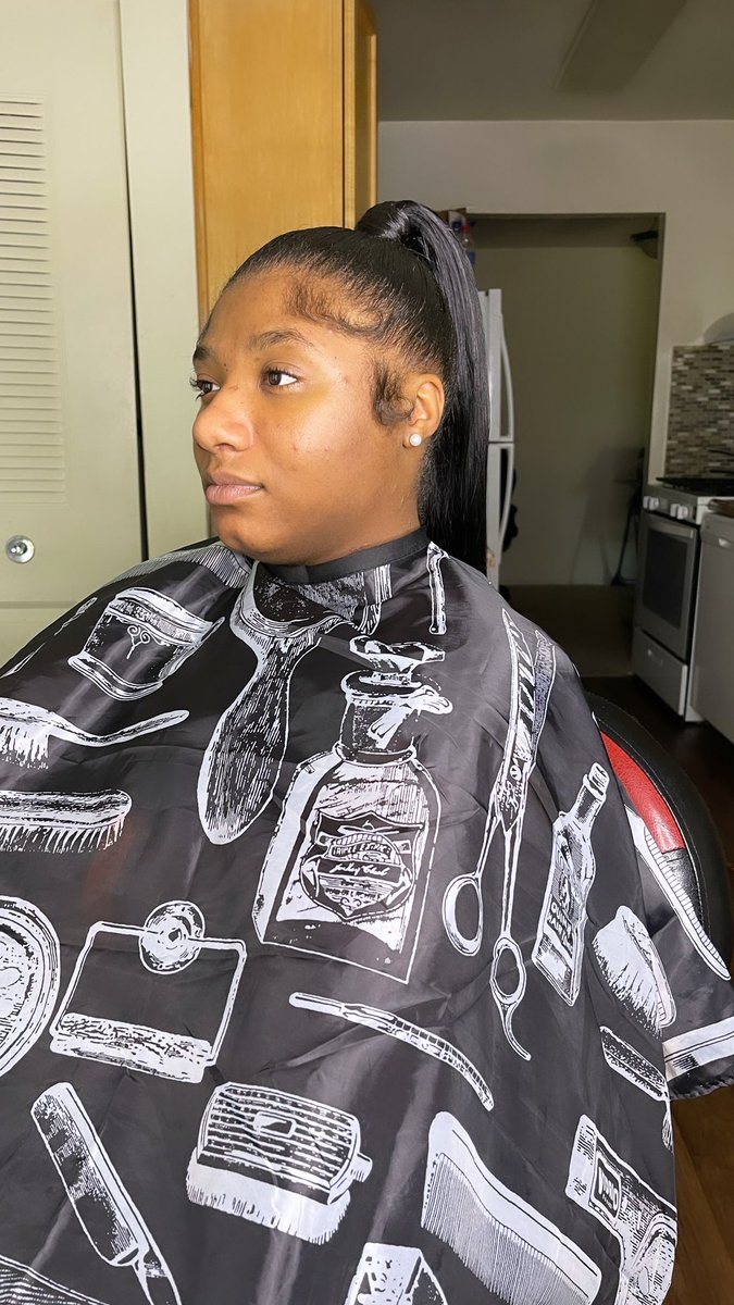 Amar23i11iii's tweet photo. 🦋Sleek ponytail on client with Low Hairline🦋
🇺🇸4th of July Sale : All Ponytails $55 for the month of July, DM FOR ALL APPOINTMENTS
#arietheestylist💇🏽♀️ #baltimorestylist✂️✂️✂️ #baltimoreweaves #closureweaves #frontalweaves #quickweaves #bluntcutbobs💇♀️😍#dmvstylist #ponytail https://t.co/XJ2hhnapaZ