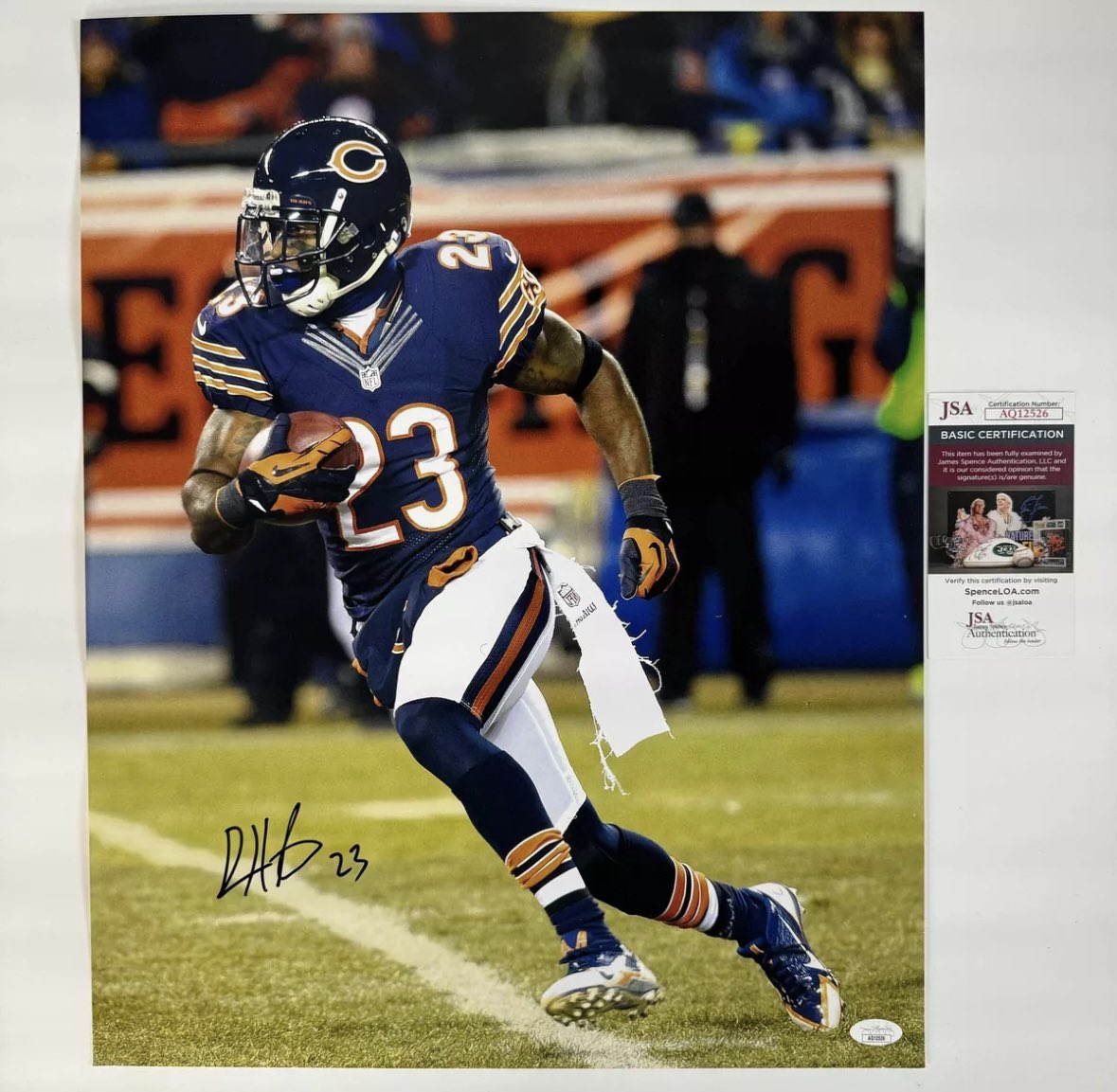 312SportsCards1's tweet image. 🚨GIVEAWAY ALERT: Calling on all #Bears Fans. In honor of the GOAT Devin Hester induction into the #HOF we are giving away a 16x20 signed by Hester with JSA COA🚨‼️ #Beardown #DaBears 

To Enter:
1. RT and Like this post
2. Follow us @312SportsCards1 
3. Winner will be announced…