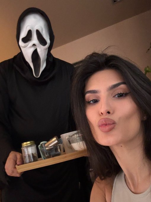 Caption it https://t.co/xd7O1UGrVo