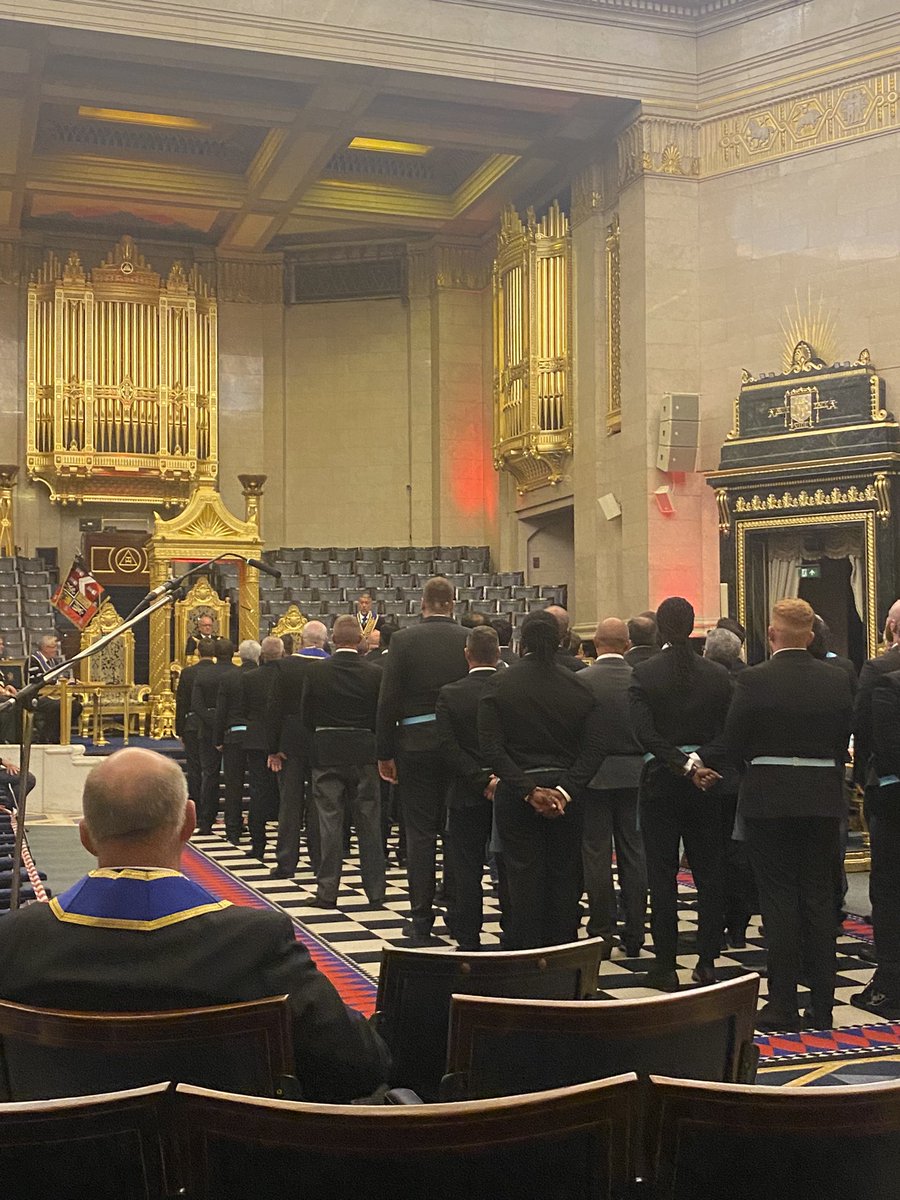 Basing5500's tweet photo. Bro Rafa attended a monumental meeting at Freemasons’ Hall, organized by @buckspgl; an honor and a privilege. Surrounded by the grandeur of history and the unity of brethren, this gathering stands as a testament to our shared commitment and enduring legacy

#bucksmasons #big123 https://t.co/VTvvbtnELq