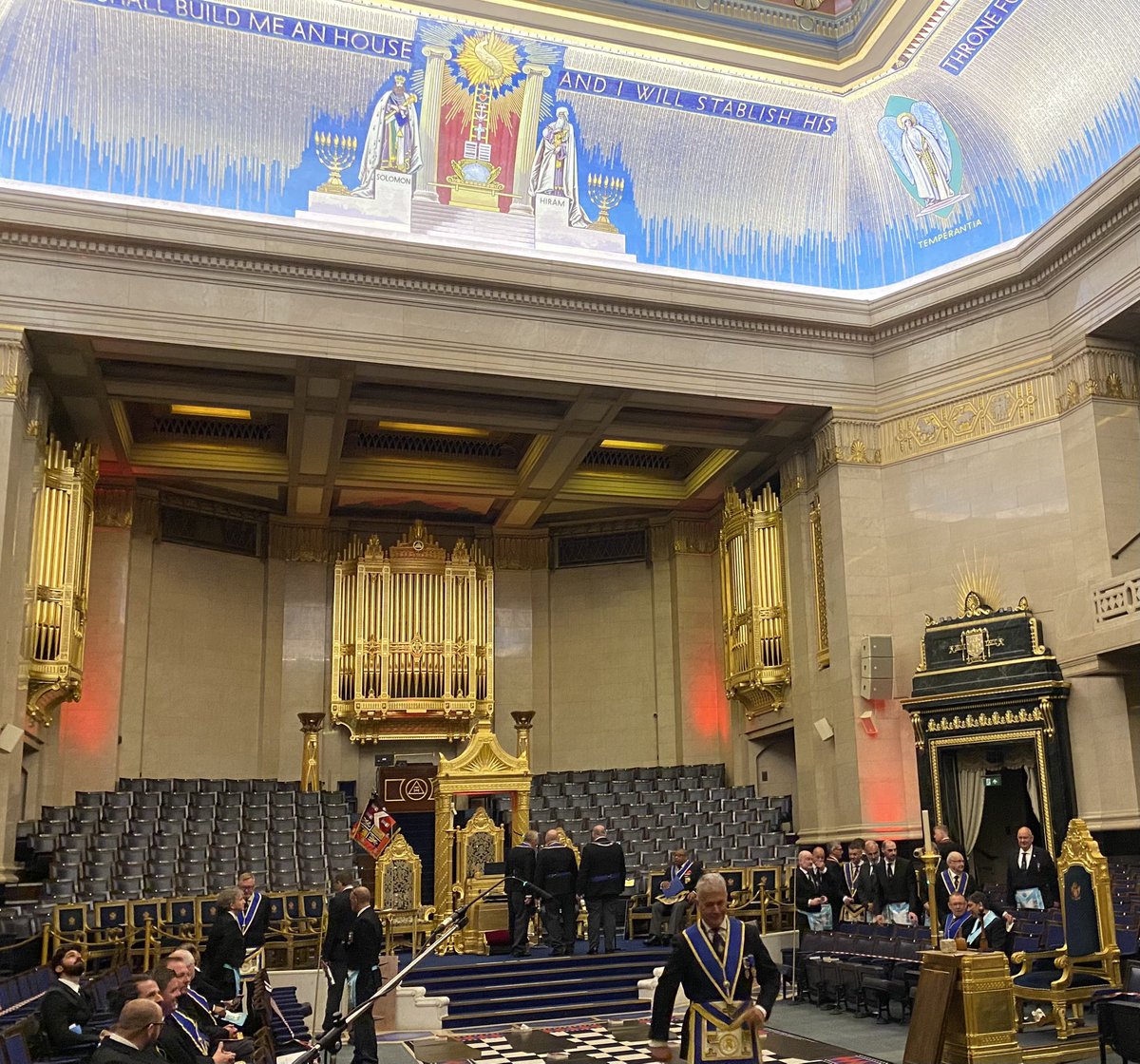 Basing5500's tweet photo. Bro Rafa attended a monumental meeting at Freemasons’ Hall, organized by @buckspgl; an honor and a privilege. Surrounded by the grandeur of history and the unity of brethren, this gathering stands as a testament to our shared commitment and enduring legacy

#bucksmasons #big123 https://t.co/VTvvbtnELq