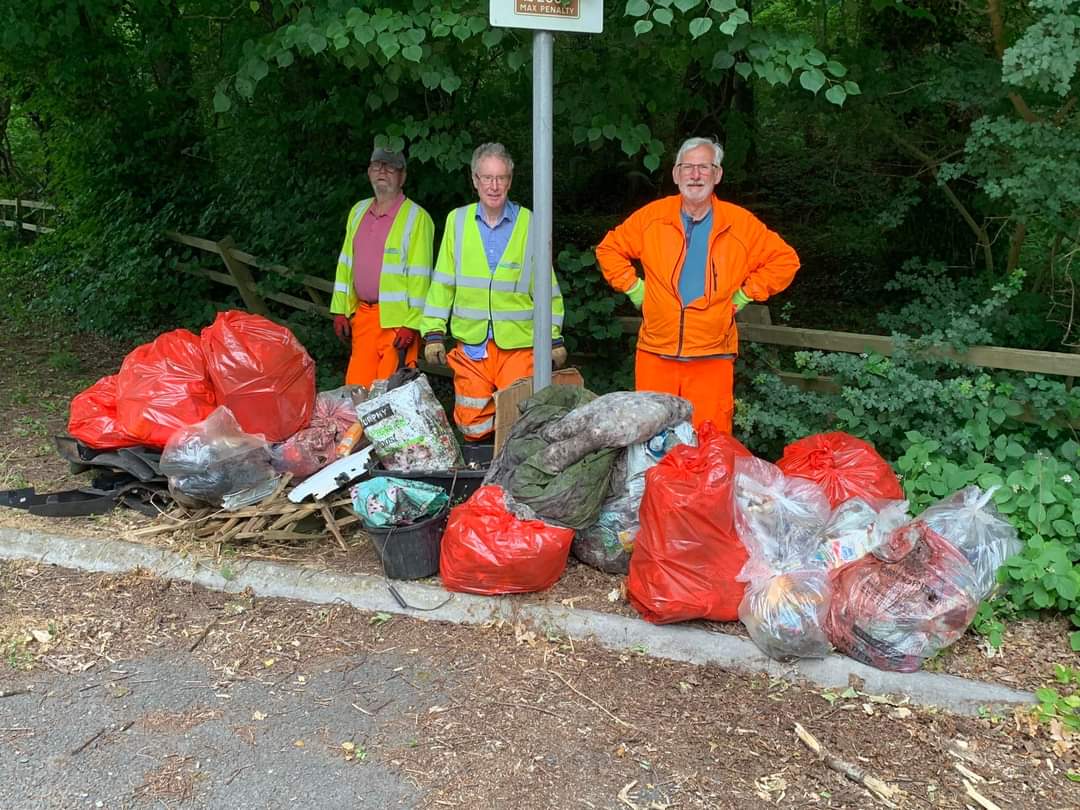 PowysRecycles's tweet photo. ๐ฒ Da iawn & diolch to volunteers from Llangattock Litter Pickers who cleared all this litter from Crickhowell ๐ฒ
๐ฒ llawer o sbwriel wedi'i glirio gan wirfoddolwyr o Grucywel ๐ฒ
#taclus #Tidy #CaruCymru
๐ด๓ ง๓ ข๓ ท๓ ฌ๓ ณ๓ ฟ๐๐ฏ https://t.co/z0VghoeWss