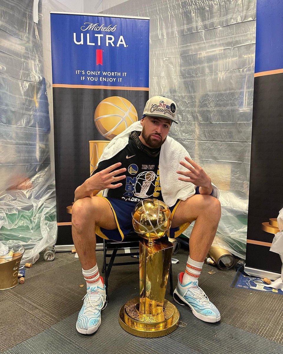 Klay Thompson best moments as a Warrior

Thread🧵