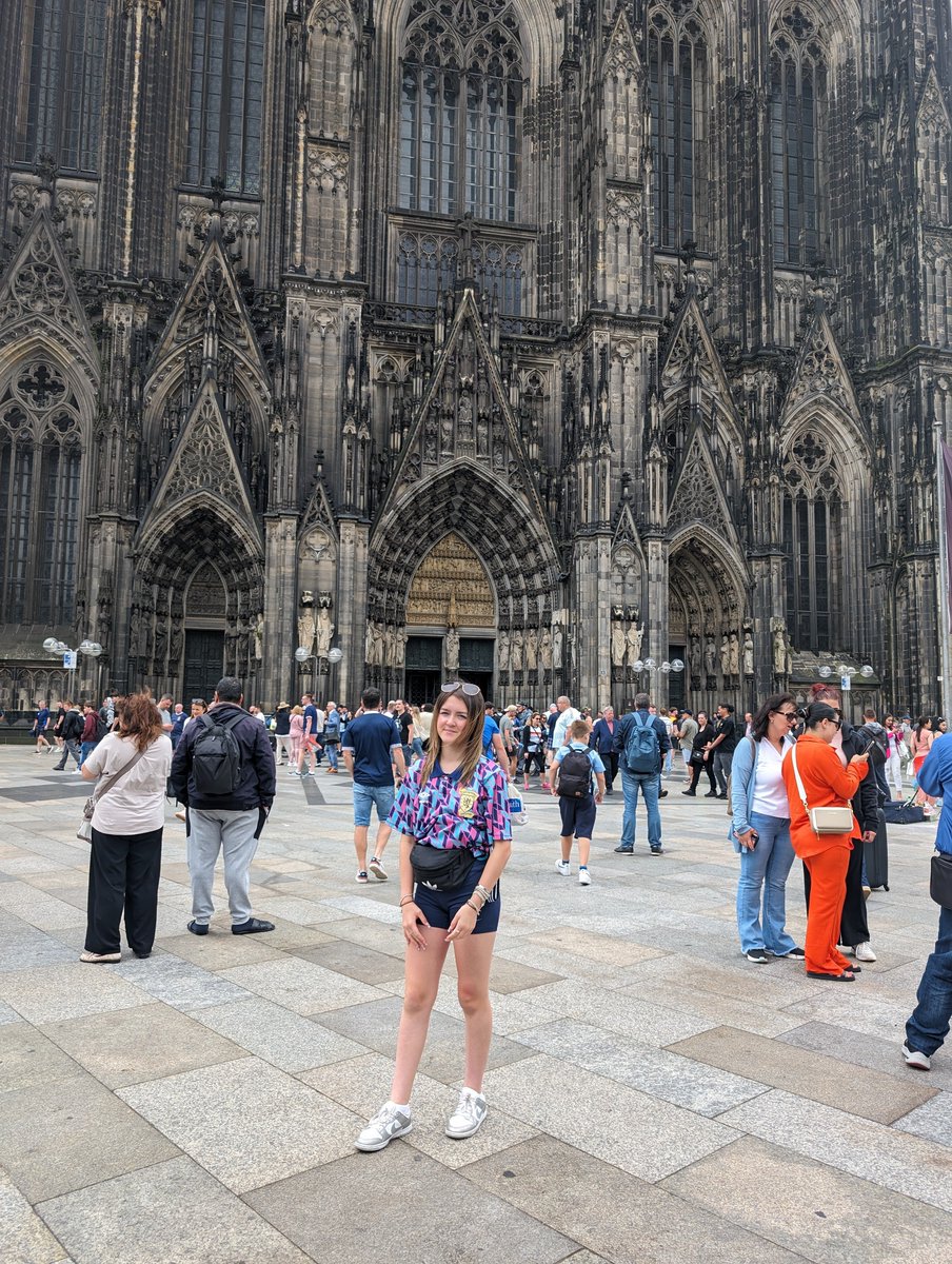 jaymcculloch11's tweet photo. @fckoeln_en Danke Cologne for amazing hospitality and memories made in your great city. 
We will be back to support FC Cologne this season. 🇩🇪🏴󠁧󠁢󠁳󠁣󠁴󠁿 https://t.co/YzoUee7lO6