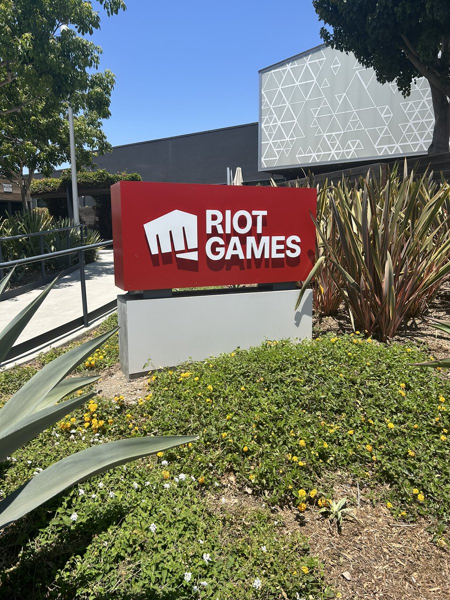 willminder tweet media