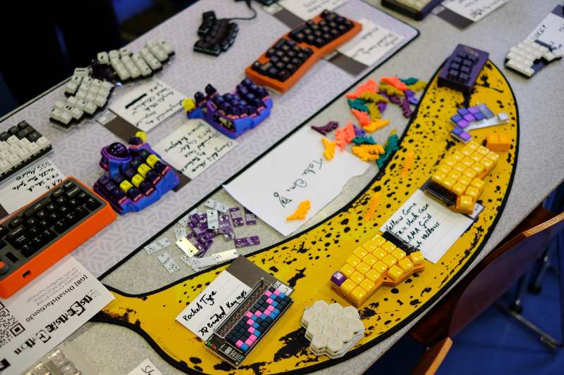 Attraktor tweet media