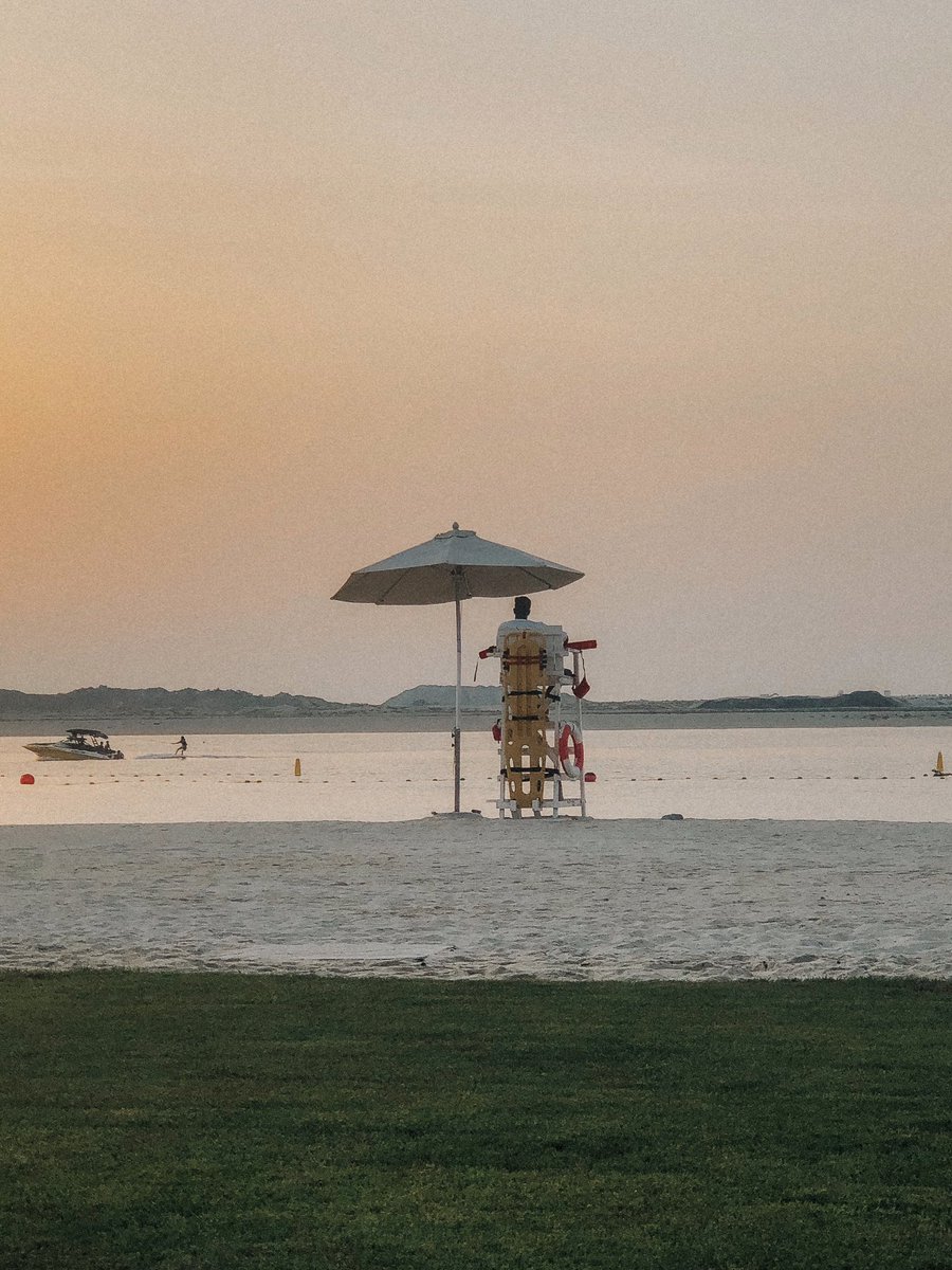 شايف البحر شو كبير