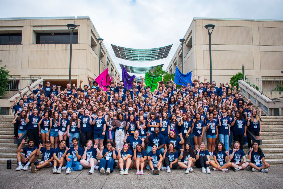 Music summer camps have been a blast! We enjoyed hosting so many talented young musicians on campus last month 🎶 We look forward to finishing the season strong with our upcoming Percussion Camp and Mariachi All-State Clinic this month!  #BirdsUp 🤙 #UTSAMusic