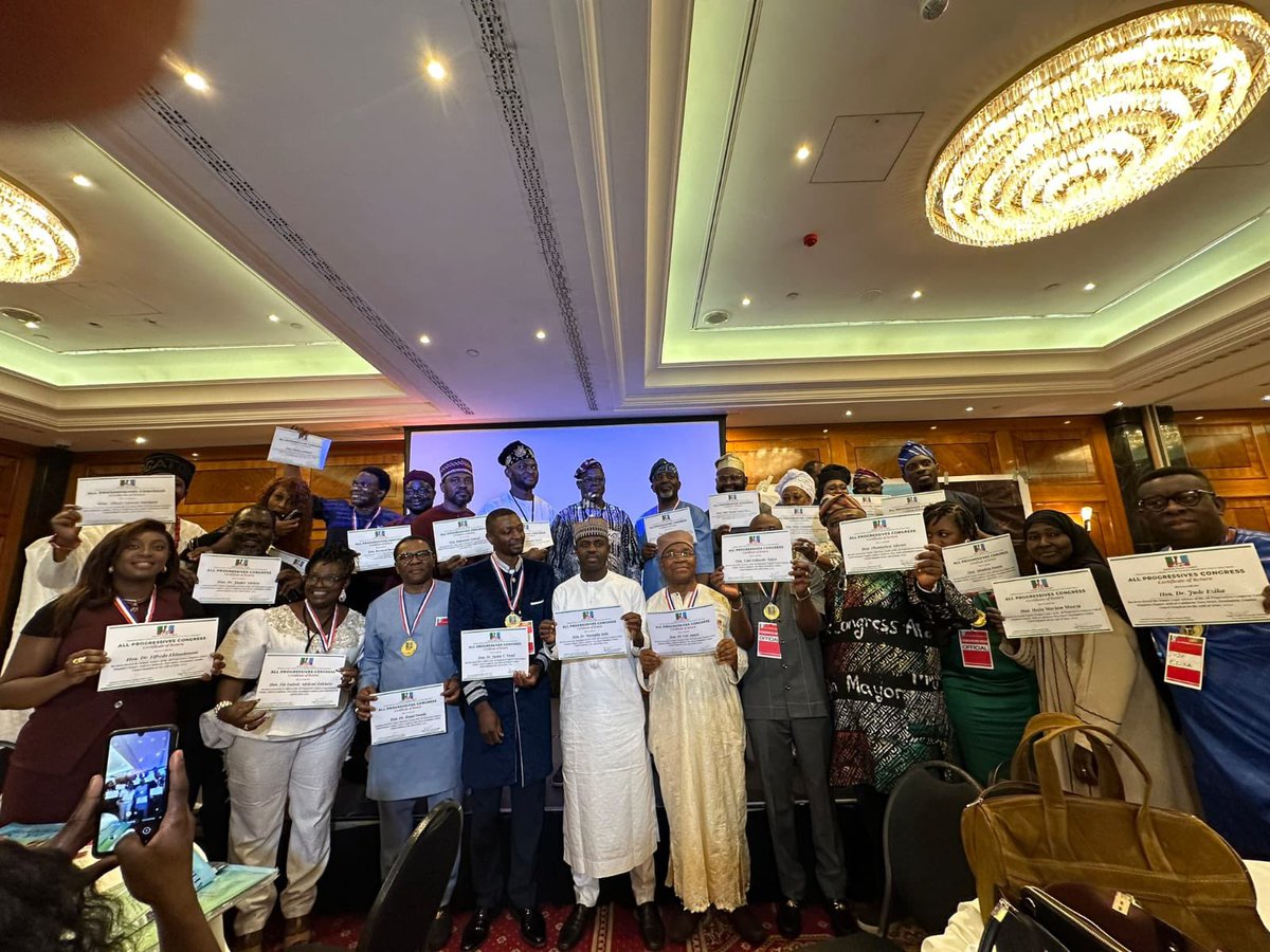 OyoToday_'s tweet photo. APC UK ANNOUNCES NEW LEADERSHIP FOLLOWING 2024 CONGRESS

…Hon. Tunde Doherty Elected as Chairman Amidst Renewed Vision and Unity

https://t.co/wkbGykeSkS https://t.co/YyvHQ5mYGu