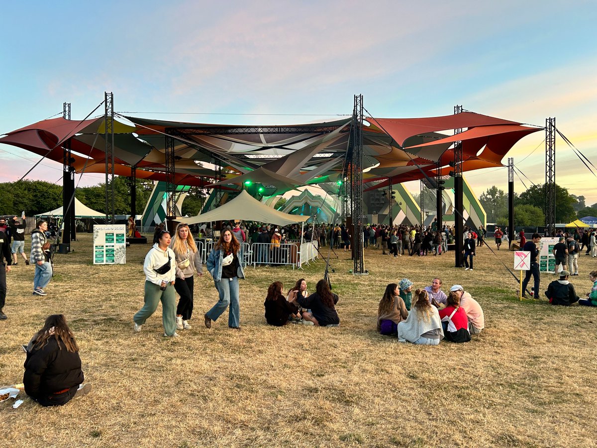 Dirtyn00dles tweet media