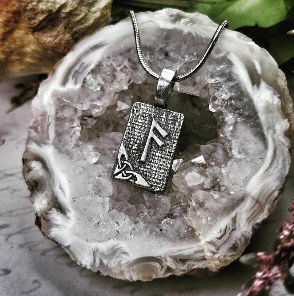 Ansuz is the rune for words &amp; sounds, both of which Odin used to weave his magic.

Read more 👉 lttr.ai/AUSl1

#elderthuthark #Norse #norserunes #RunePoemsAnsuz #RunePoems #VikingRunes #DeepInside #CreativeWorks #CelticInspirationBlog #EnglishRunePoem