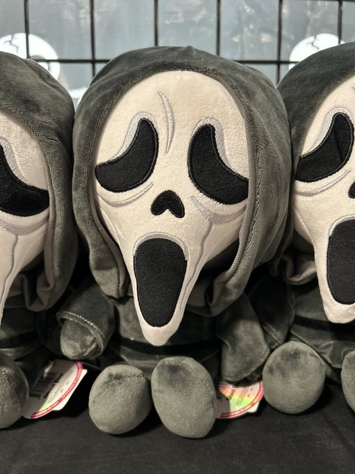 Ghost Face 9-Inch Plush Now in Stock at @nightmaretoys  https://t.co/kvfOvnwr6o 😱 #supportsmallbusiness<a class="tags" target="_blank" title="On Twitter" href="/?out=eyJ0eXAiOiJKV1QiLCJhbGciOiJIUzUxMiJ9.eyJpYXQiOjE3MjA3NDIzNTIsImlzcyI6InR3cG9ybnN0YXJzLmNvbSIsIm5iZiI6MTcyMDc0MjM1MiwiZXhwIjoxNzUyMjc4MzUyLCJyZWRpcmVjdF91cmwiOiJodHRwczovL3R3aXR0ZXIuY29tL25pZ2h0bWFyZXRveXMifQ.qeUZ-hpd2Bm26vRdPvyyDAjYpyvLiDiTOL14Etx9Yqm5Y2ra49X-6xDd9ne_u2FuzawxoikSagpUZ0aJ4J0Z4w">@nightmaretoys</a><a href="/tag/lasvegas"class="tags"><span>#lasvegas</span></a><a href="/tag/scream"class="tags"><span>#scream</span></a><a href="/tag/supportsmallbusiness"class="tags"><span>#supportsmallbusiness</span></a><a href="/tag/ghostface"class="tags"><span>#ghostface</span></a>