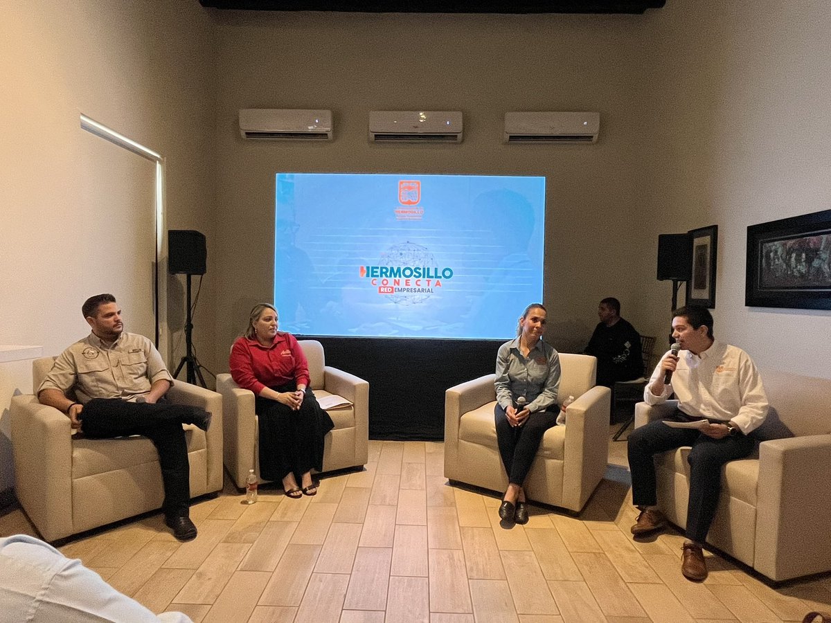 EconomiaHMO's tweet photo. ¡Gran éxito de #HermosilloConecta Red Empresarial! 🌐🤝 La comunidad empresarial aprovechó el punto de encuentro para conocer más sobre H Digital, la plataforma dé trámites municipales 100% en línea, así como aprender de los éxitos y fracasos de otros emprendedores. 😃 https://t.co/QAif0DAlsG