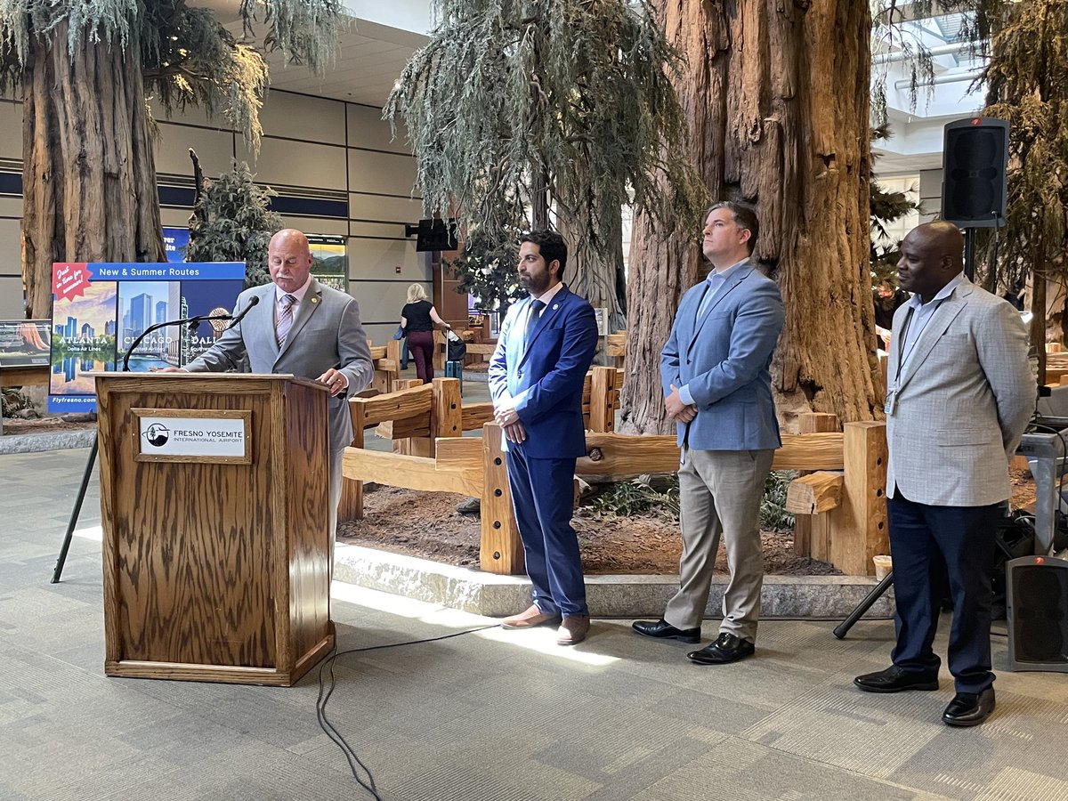 byron_lens's tweet photo. More flight options are now available out of Fresno Yosemite International Airport. Direct flights to Atlanta began June 7. Southwest Airlines is now an option for valley residents to Dallas and flights to Chicago will run through the summer https://t.co/01ubKAIapJ