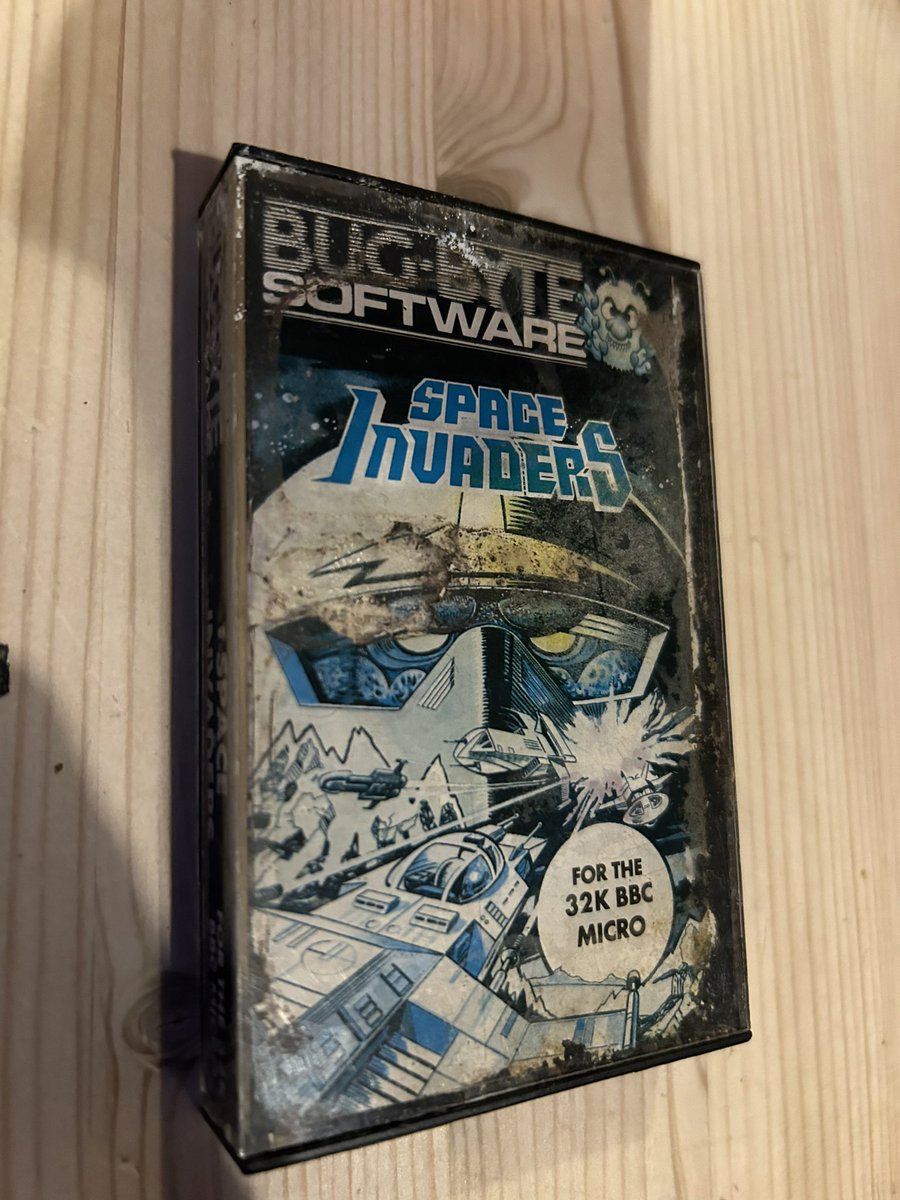 Space Invaders for the BBC Micro. 80s. 💪