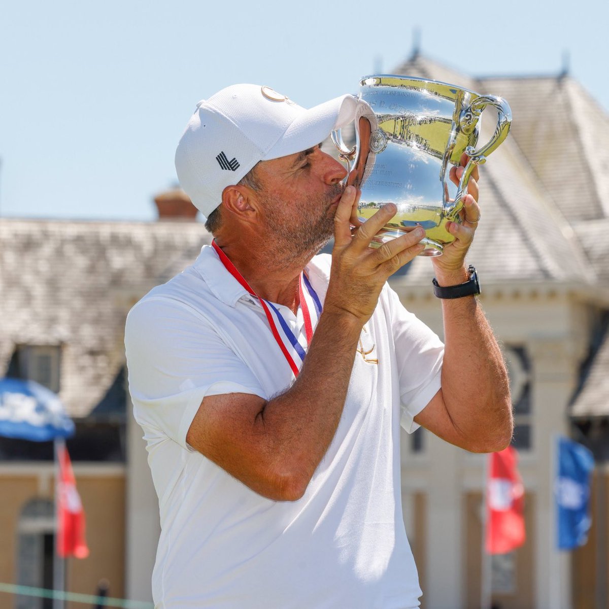 Luke Elvy tweet media