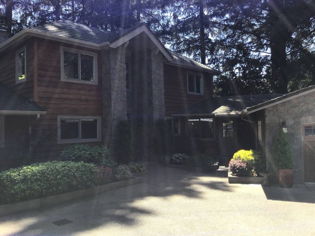 PortlandGutter's tweet image. July Gutter Specials! 
Prepare your gutters for any weather with our exclusive 30% off deal on all gutter jobs. With over 30 years of experience, we use only the highest quality products to ensure your home is protected. Call now and save big! (503) 575-7267