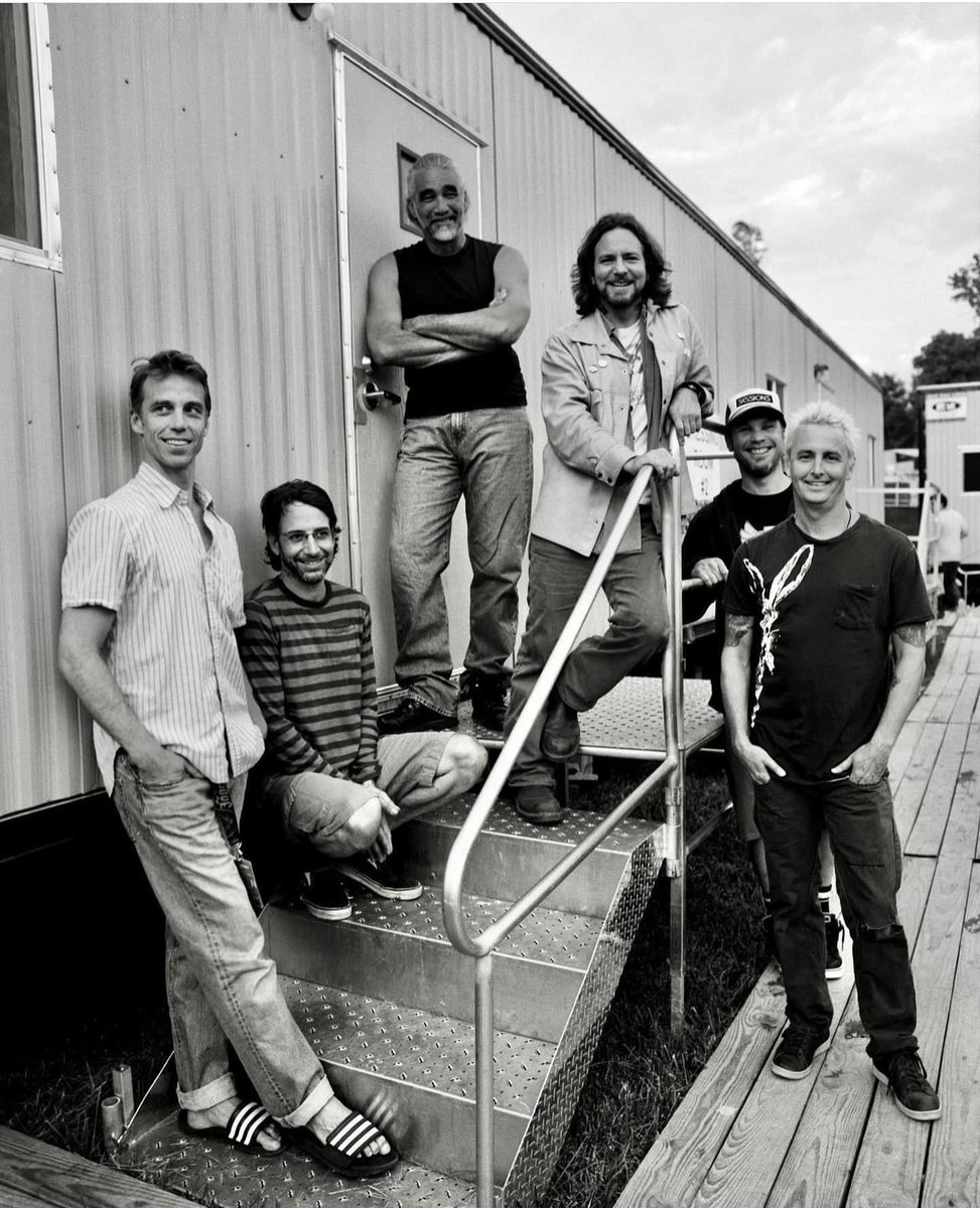 Danny_Clinch's tweet image. All the best Pearl Jam ! 

Rest up ⭐️

Bonnaroo 2008