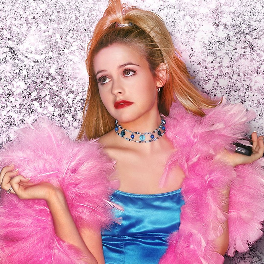 MOTELX - 🦄🩸 Um pai (Paul Rudd) e uma filha (Jenna Ortega) atropelam  acidentalmente um unicórnio a caminho de um retiro organizado pelo seu  patrão (Richard E. Grant), um bilionário da \, image size:1080x1080