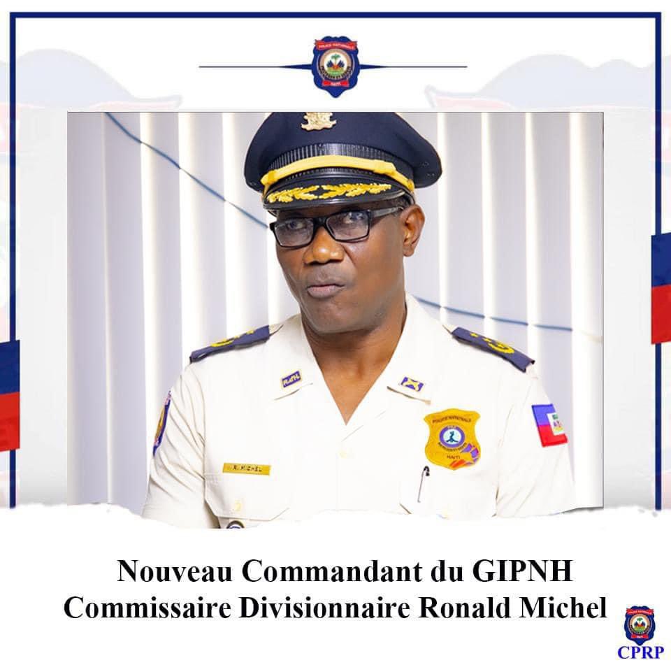 medialeglizla's tweet photo. Le Commissaire Divisionnaire Ronald MICHEL prend la tête du Groupe d'Intervention de la Police Nationale d'Haïti (#GIPNH/#SWAT). Il succède ainsi au Commissaire Principal Richardson MERSAN, désormais affecté à la Direction Centrale de la Police Administrative. De nouvelles réaffectations stratégiques sont attendues dans les jours à venir. #MLLnews #Leglizlive