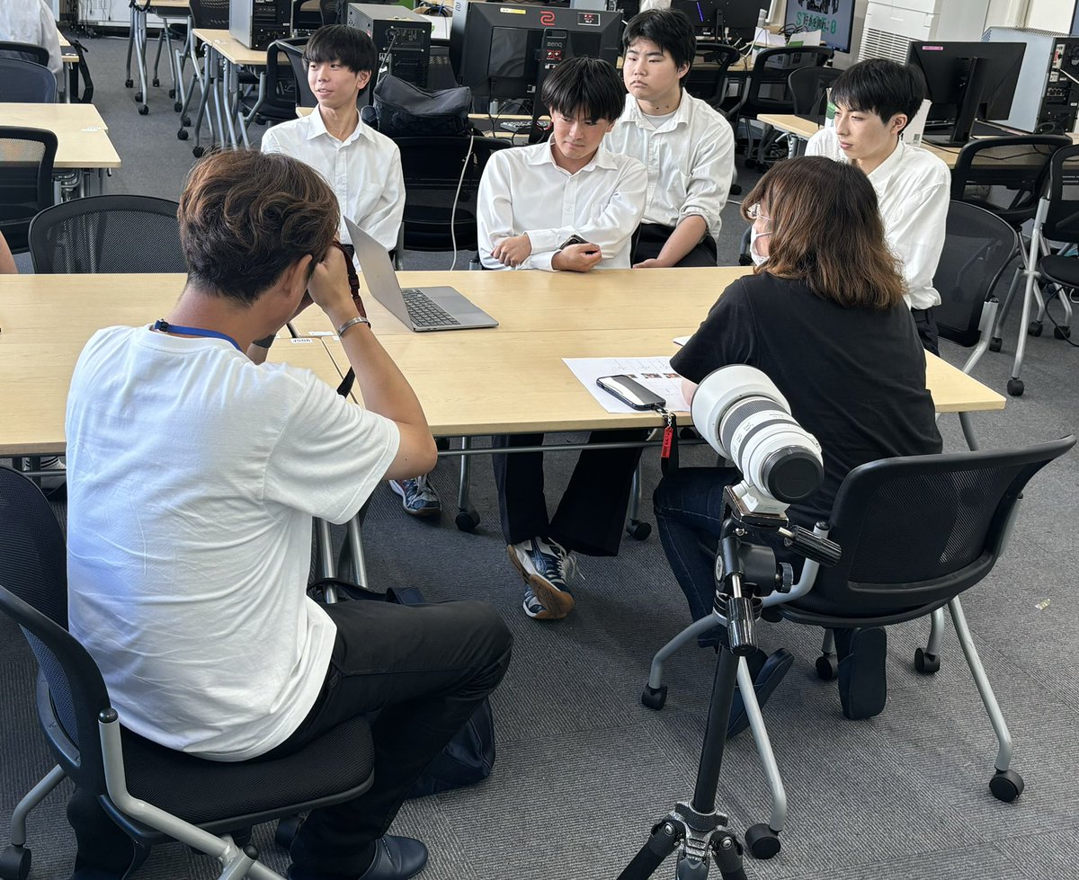 johnan_esports's tweet photo. League of Legends部門、チーム「aster」の取材を受けました。緊張した様子でしたが、しっかりと質問に答えて頑張っていました。河北新報7月11日朝刊に掲載されます。宜しくお願い致します！
＃仙台城南 #ｅスポーツ #LOL #リーグオブレジェンド https://t.co/3vURpdYJDc
