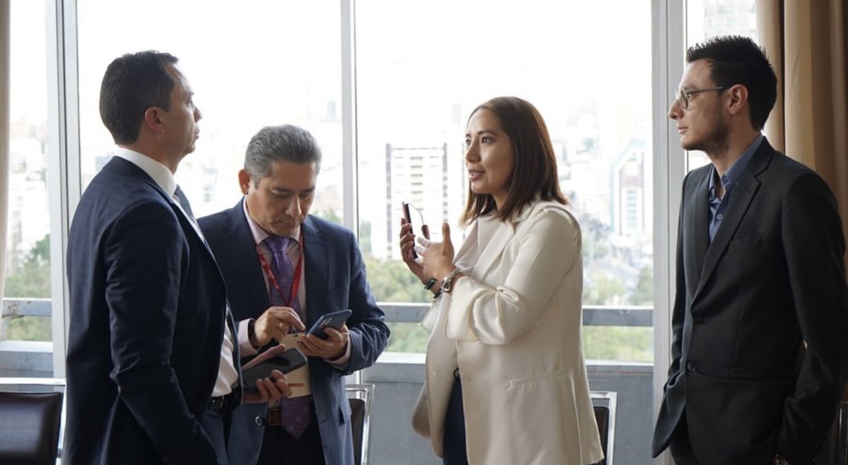 La Cámara de Comercio de Quito, se reunió con 18 empresas a través de PROMPERÚ, fortaleciendo los lazos comerciales, de cooperación y enriqueciendo ambas economías con nuevas ideas, productos y servicios 🫱🏻‍🫲🏼

Estamos comprometidos con iniciativas que benefician a nuestras empresas