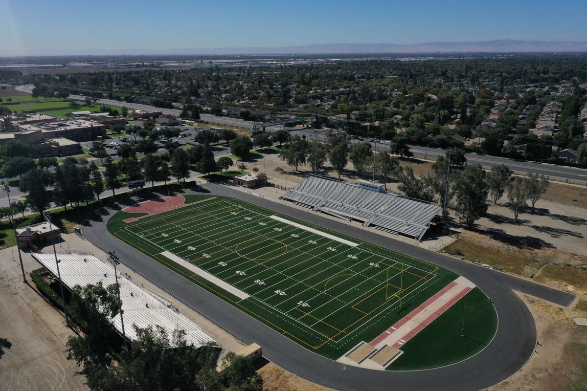 vpgrading's tweet image. #ZipCodeDay makes us extra thankful for the communities that feature VPG&apos;s synthetic turf and track. Shoutout to 95765, 95357, and 95838 for your dedication to our quality surfaces for your sporting needs.

#CaliforniaSports