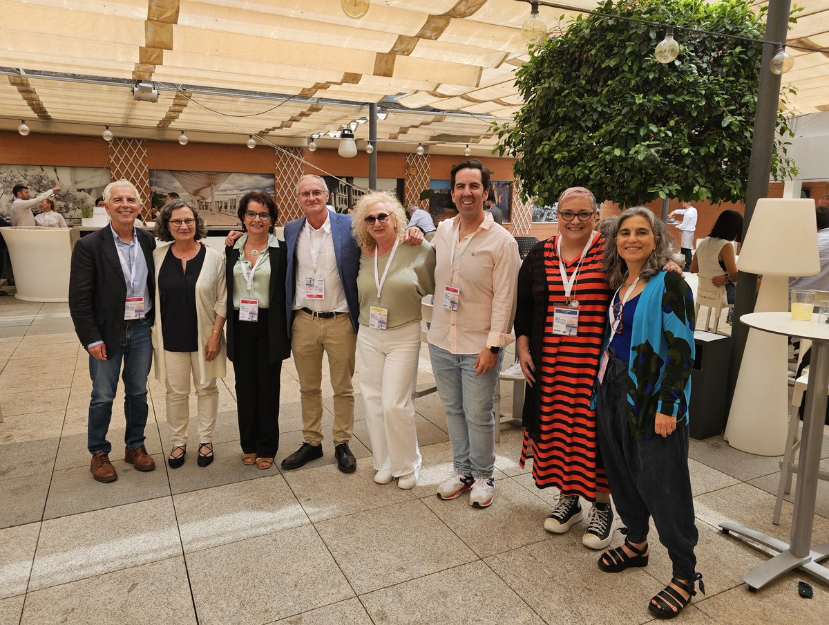 Felupus's tweet photo. 6 y 7 de Junio, asistencia 38° Congreso @Sademi_MI. Sociedad Andaluza de Medicina Interna, acompañados x @LupusMalaga  
🫶 Agradecidos por la invitación y hospitalidad recibida, generando un clima d conversaciones enriquecedoras y con predisposición mutua a escuchar y aprender 🫶 https://t.co/tD7H0vvAA7