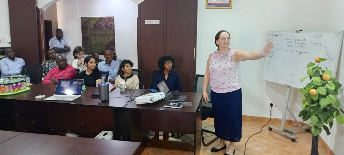 AnneFitz13's tweet photo. Had a wonderful time presenting my research @poverty_action Ghana today! 🙏🏻

Bonus to talk with our field managers who have been with us on our RCTs (with @ProfALucas and @sabrinbeg ) since 2018! 🥰 and who are helping us do new work with @stephbonds 🥳 https://t.co/28zAn76aQF