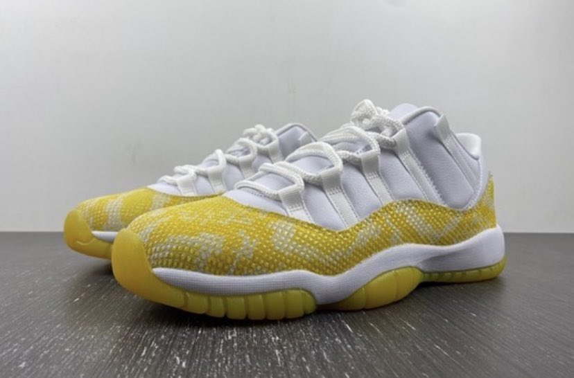Nht_kickz's tweet photo. Women’s Jordan 11 Low
‘Yellow Snakeskin’ $140

#shoeplug #shop4less #jordan11 #sneakerhead #sneakerwars #shoevender #shoesaddict #shoes4sell #shoes https://t.co/3WHqV3E9sd