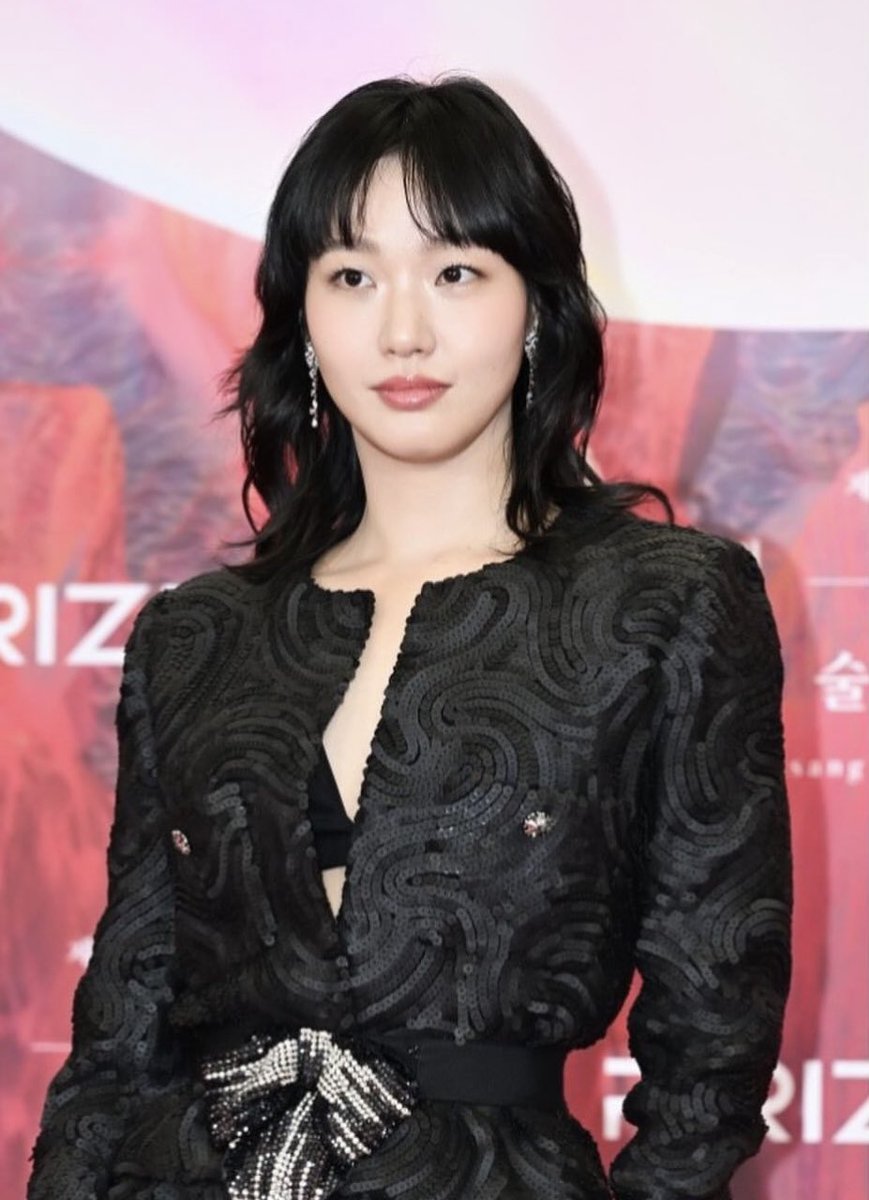 ceboley24's tweet photo. Happiest Birthday to my Favorite korean actress @ggonekim #KimGoEun #ggoneday  #HappyGgoneDay https://t.co/E453tTD5Ll