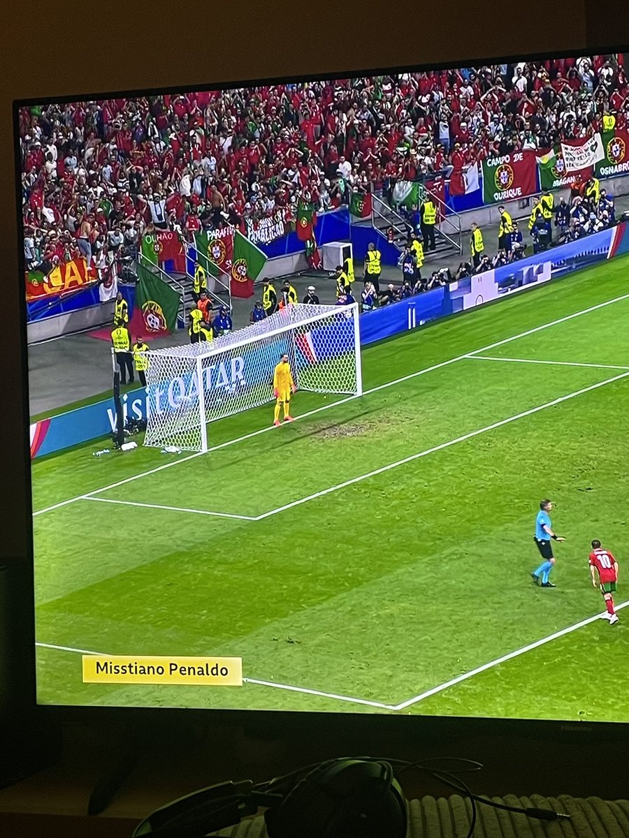 Who at <a href="/BBC/">BBC</a> done this 🤣🤣 #PORSLO