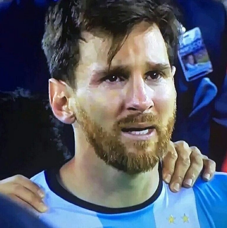 trunksRM's tweet image. Ves a estos dos llorar por no cumplir un objetivo y te das cuenta que son de otra estirpe, la generación de futbolistas de ahora fallan y se van a ibiza de fiesta.