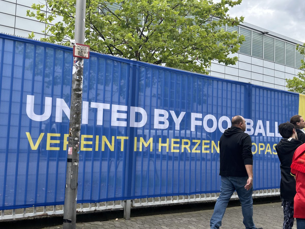 I love the @EURO2024⁩ motto 👇⁦<a href="/stjohnscollege/">St. John's College</a>⁩ we have conversations that bring people together despite their differences, and this ⁦@EURO2024⁩ unites people despite differences of language &amp; the team they route for.