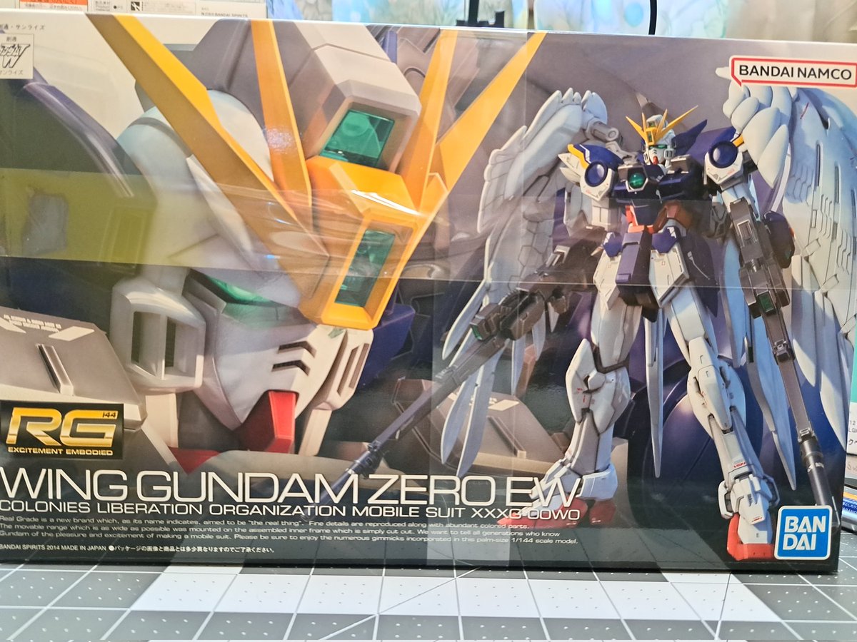 Heyyy!!! I'm gonna be doing a #gunpla give away! The winner will be picked once the donothon ends on the 22nd! Anyone who donates during that period will be entered to win this but PEASE MAKE SURE I CAN CONTACT AND SEND THIS TO YOU IF YOU WIN!! Thanks all! See you then!
