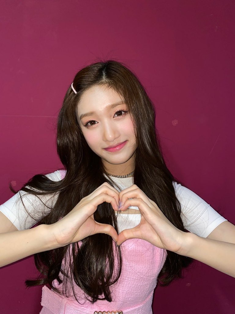 I’m the #𝐠o𝚍𝚍əss·的·𝐭𝕚𝚖e y obviamente me traje mi mejor outfit para celebrar el #𝟏𝚈𝕖ār在𖤓·𝚂𝕒𝐭ûrn, voy a disfrutar de todo el evento y muchas felicidades a <a href="/saturn__music/">𝔖𝔸T𝐔R𝑁 ★ 𝕄U𝐒𝄞ℭ</a> 

᮫   命   ˒˒ Unforgıven #Izaskun