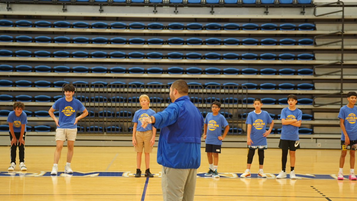 JavelinaMBB's tweet photo. Day one of our skills camp is in the 📚, see everyone tomorrow!

#LosHogs🐗 https://t.co/boXHi1N6kH