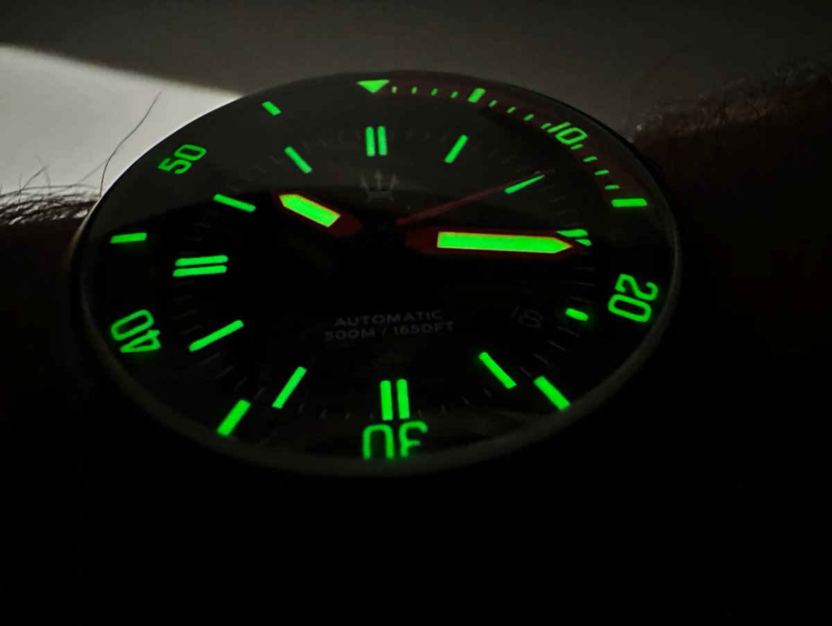 countycomm's tweet image. 🔥 Crazy Intro Special! 🔥 DLC Stainless Steel DC-50 Dual Crown 50ATM Diver Automatic Watch With Date + Bracelet by Maratac®!

smpl.is/80kz5

#DLC #CountyComm #maratac
#maratac #automaticwatch #diverwatch #stainlesssteelwatch #dc50dualcrown #watchlovers