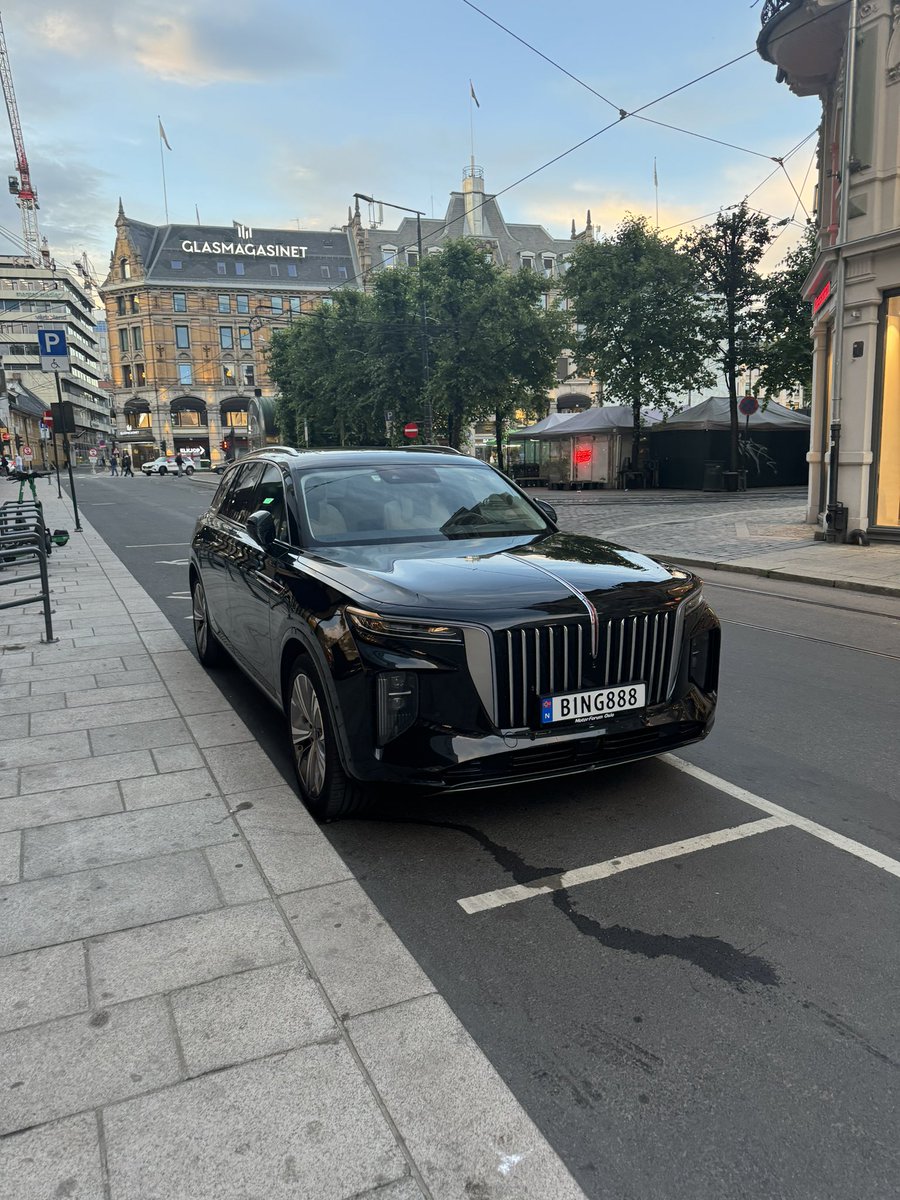 Lawrence Whittaker tweet media