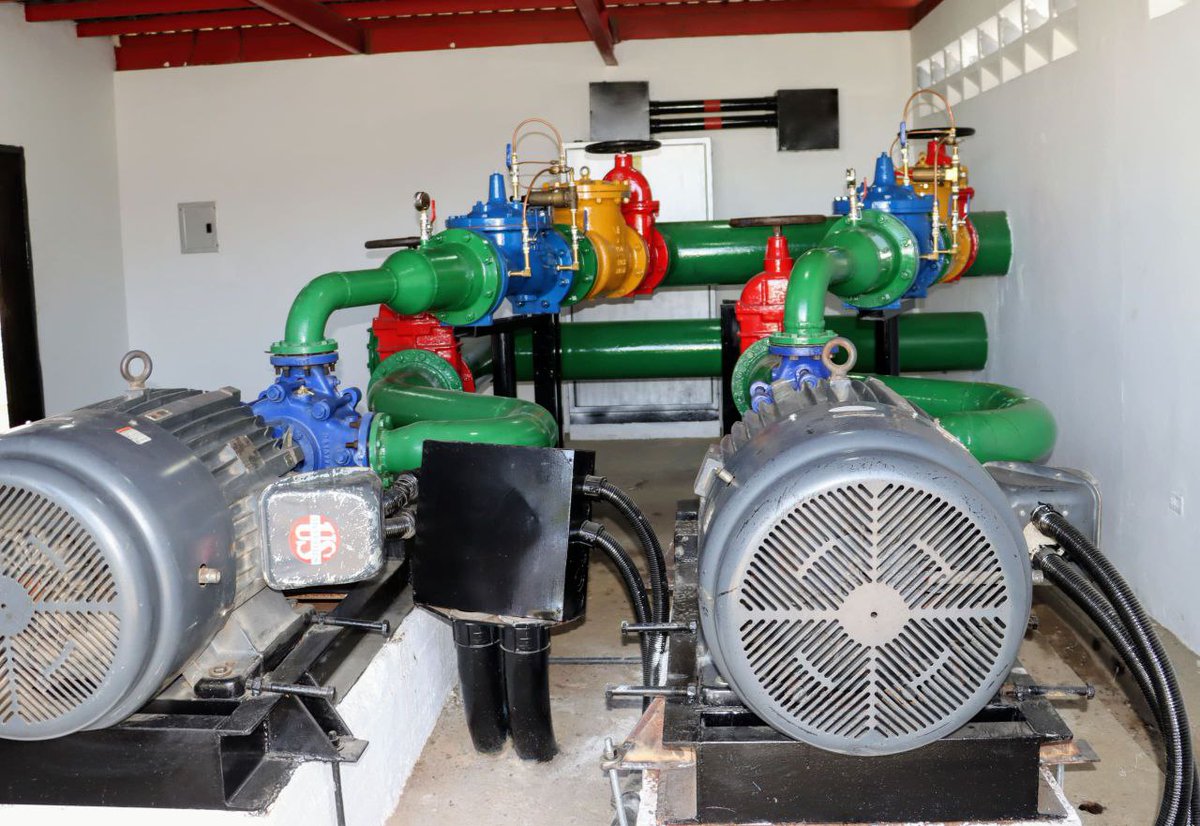 Hoy entregamos el Pozo de Agua La Ensenada y su estación de bombeo en La Dolorita, nos acompañó el Min. de Aguas, <a href="/RMarcoTorres/">Rodolfo Marco Torres</a> y el Gobernador <a href="/HectoRodriguez/">Héctor Rodríguez C.</a>.Esta obra fue solicitada por el 1x10 del Buen Gobierno y beneficiará a 500 familias aproximadamente #JulioDeVictoria