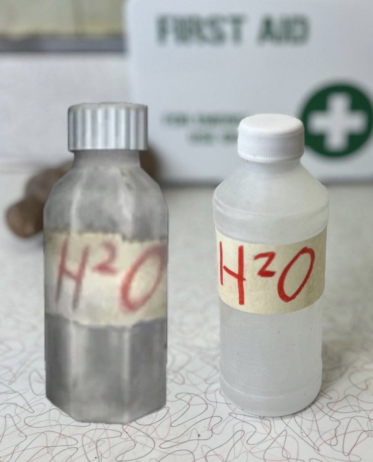 mrsfallout's tweet image. Wanted to share some stills I took from the Purified &amp;amp; Dirty water bottle Dollar Store crafts. I added side by side comparison w the Fallout 3/NV bottles. What other prop would you like to see me make/repurpose on a budget?
#fallout #falloutcrafts #mrsfallout