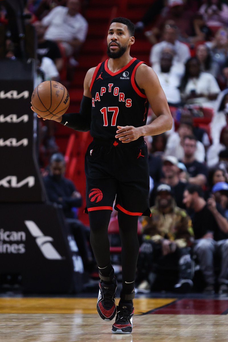 Adrian Wojnarowski tweet media