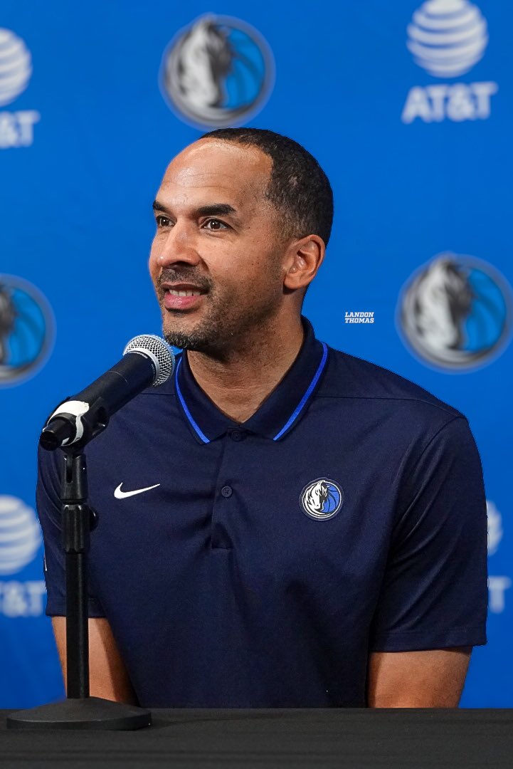 For two straight offseasons, the Dallas Mavericks and Los Angeles Lakers had the same #1 target in free agency.

2023: Kyrie Irving
2024: Klay Thompson 

Both players chose the Mavericks. 

Dallas is officially a destination city in the NBA. Nico Harrison, ladies and gentlemen.