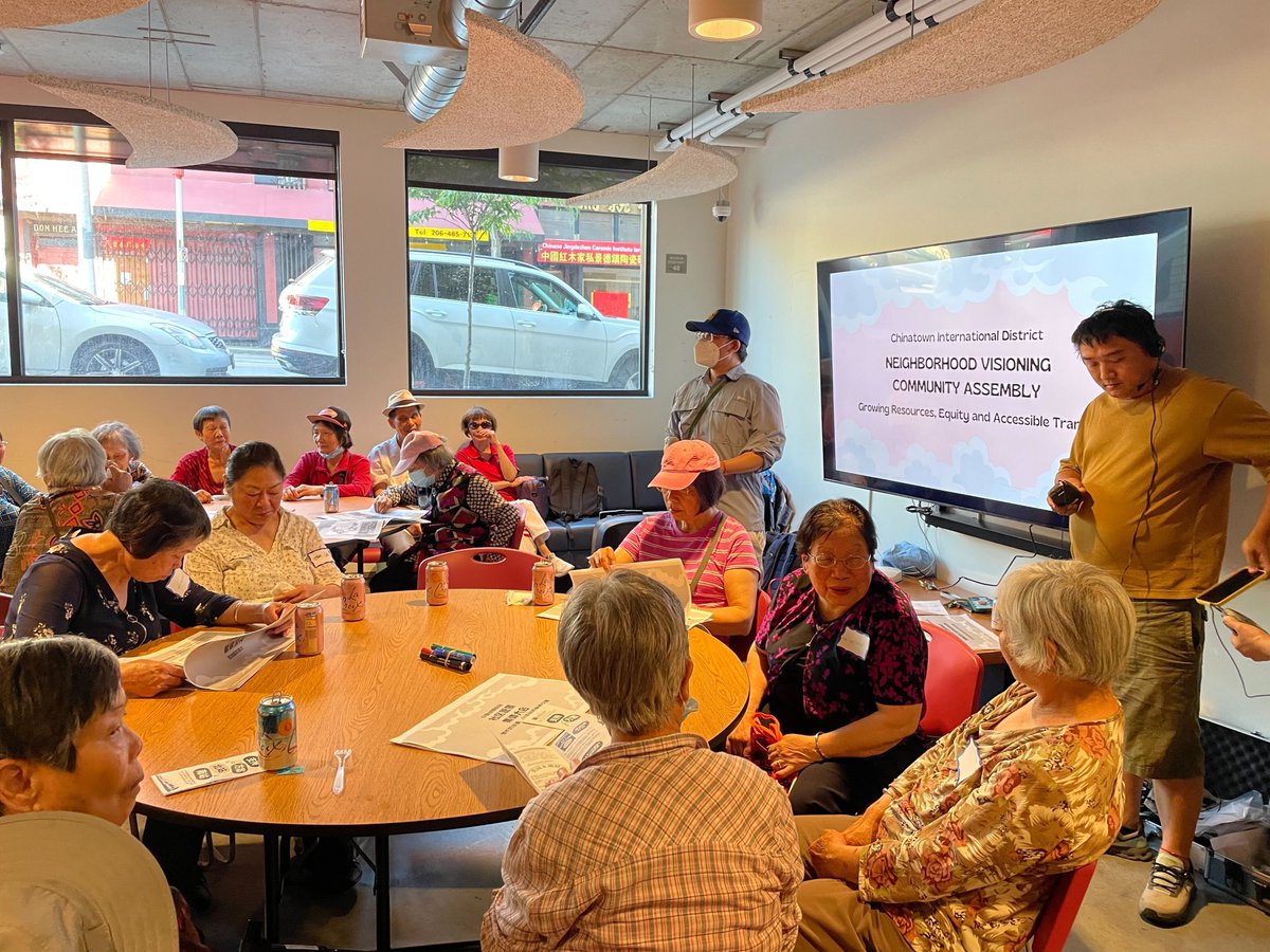 PugetSoundSage's tweet image. 6/25 at Uncle Bob’s, 80+ community members - most of them elders from the neighborhood - attended to learn about how political activism has shaped and continues to shape the historic neighborhood, with the latest being the planned construction of a new Sound Transit Link Station.