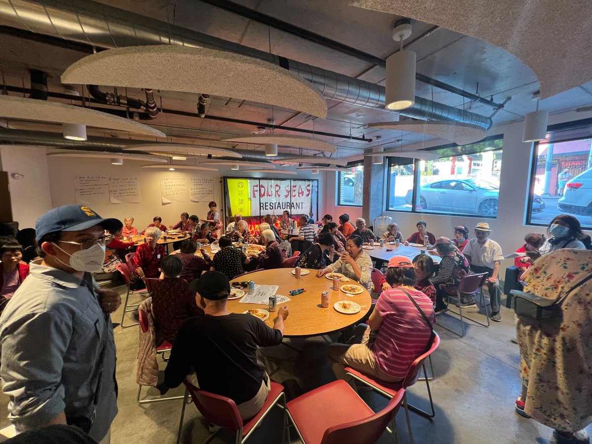 PugetSoundSage's tweet image. 6/25 at Uncle Bob’s, 80+ community members - most of them elders from the neighborhood - attended to learn about how political activism has shaped and continues to shape the historic neighborhood, with the latest being the planned construction of a new Sound Transit Link Station.